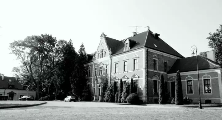 Pałac w Leźnie